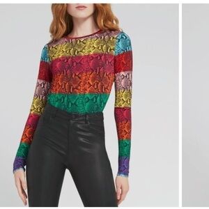 Alice + Olivia Delaina Rainbow Snake Top Cropped Long Sleeve Tee